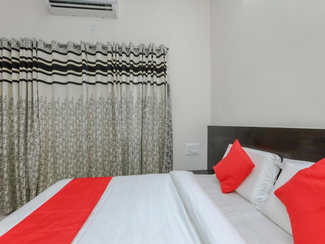 Oyo 22211 Shree Ankanatheshwara Residency Hotell Nanjangud Exteriör bild